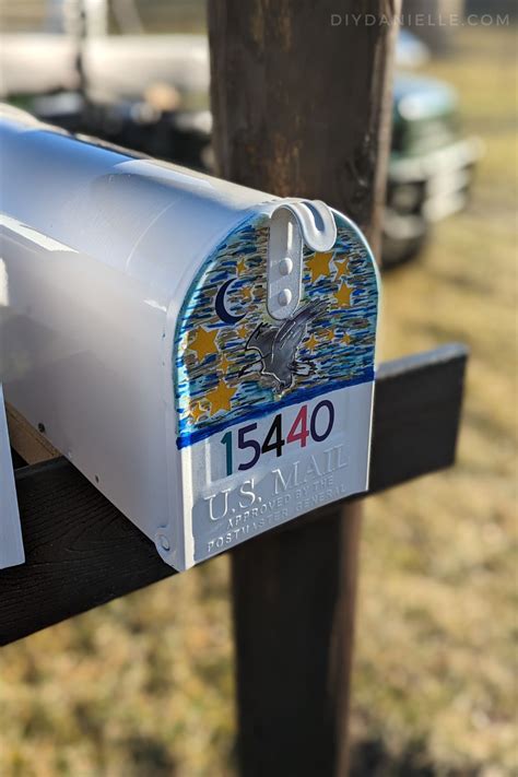 painting metal mailboxes